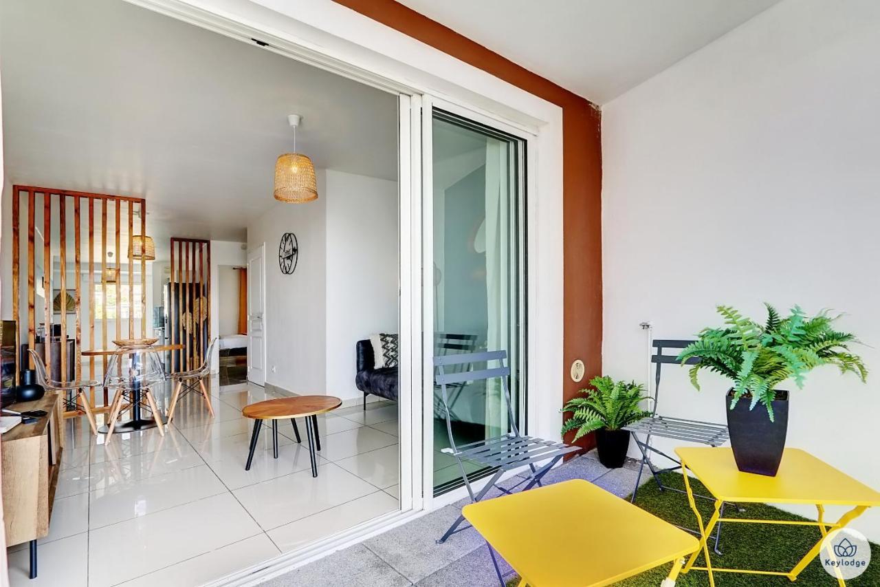 T2 - Iris, Classe 2 Etoiles - Balcon - Proche Centre De Saint-Denis Exterior foto